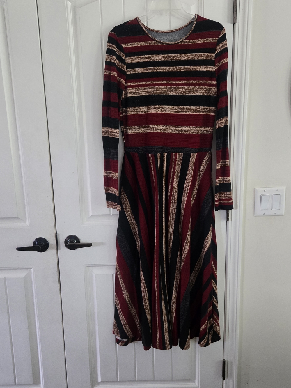 Boho Striped Long Sleeve Midi Dress Burgundy Black Gold L